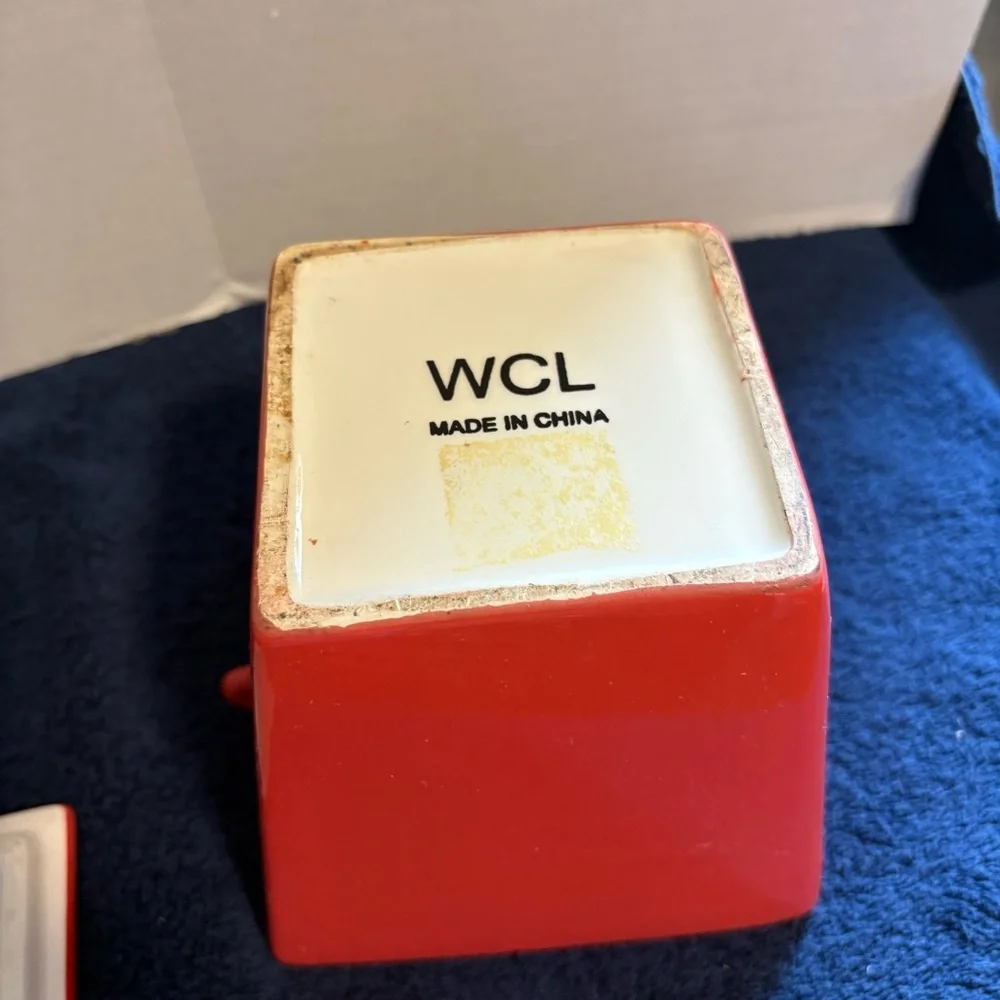 Vtg WCL 5” Ceramic Red Take Out Chinese Asian Food Takeout Box “Good Luck” Decor